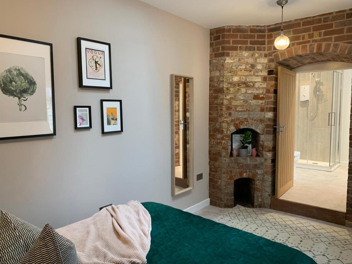 The Folly Apartment Ludlow Exterior photo